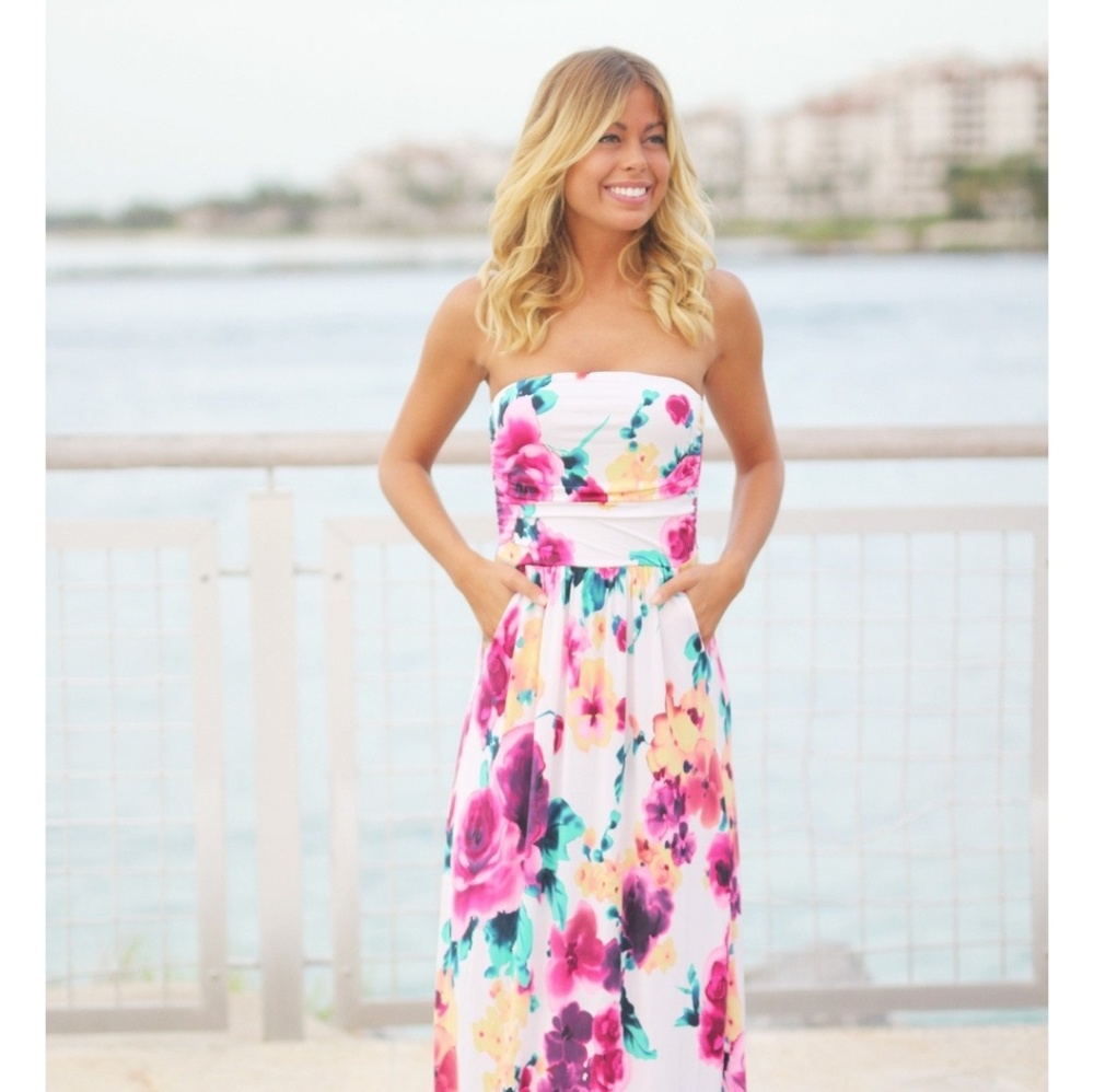 Ivory floral maxi dress with pockets